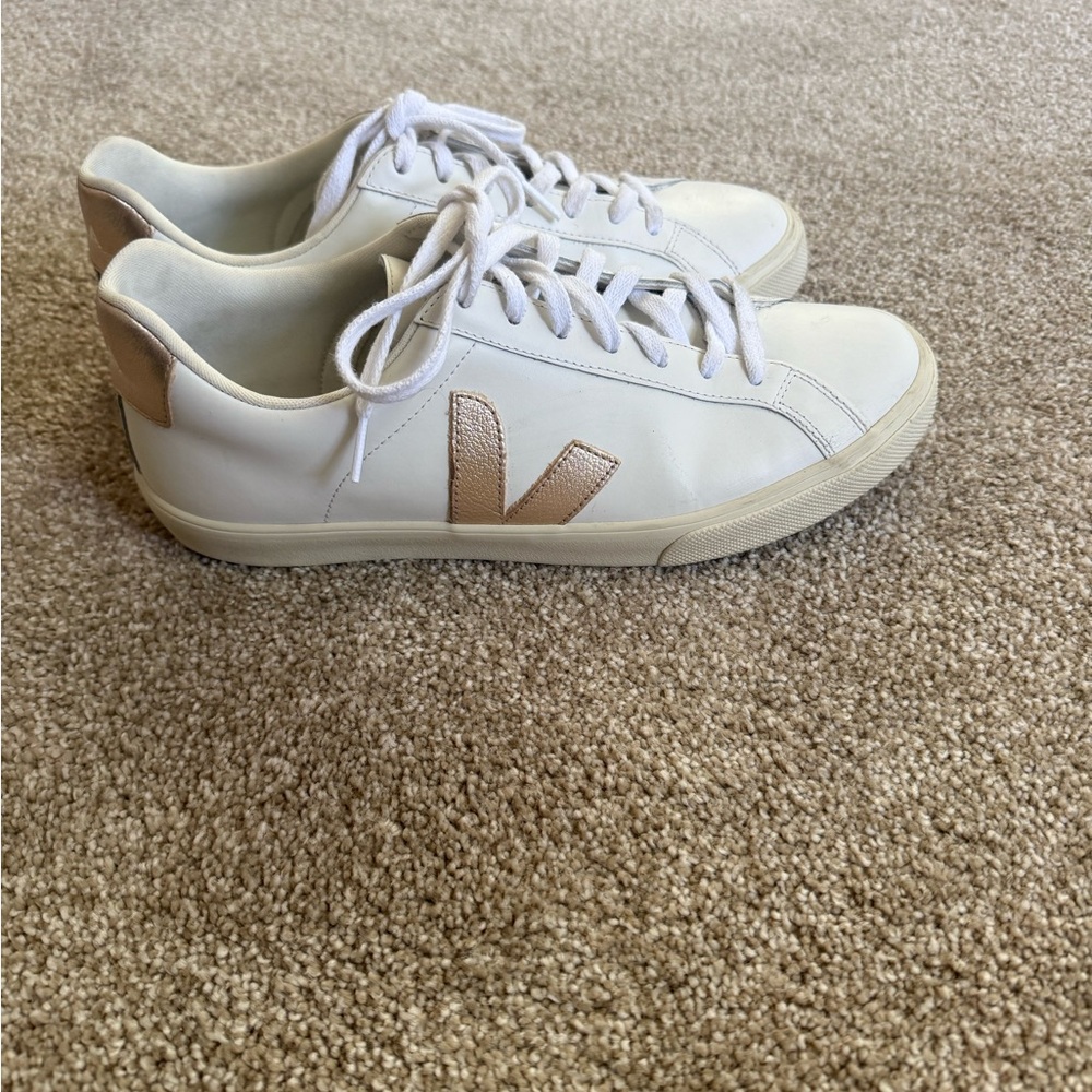 Veja Women's Esplar White and Gold Size 11